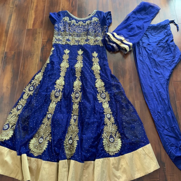 Anarkali - Picture 2 of 3